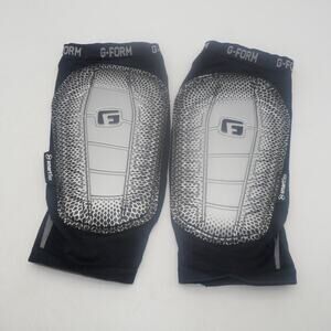 NEW G-Form Pro-S Elite 2 Shin Guards Adult Size Small Silver